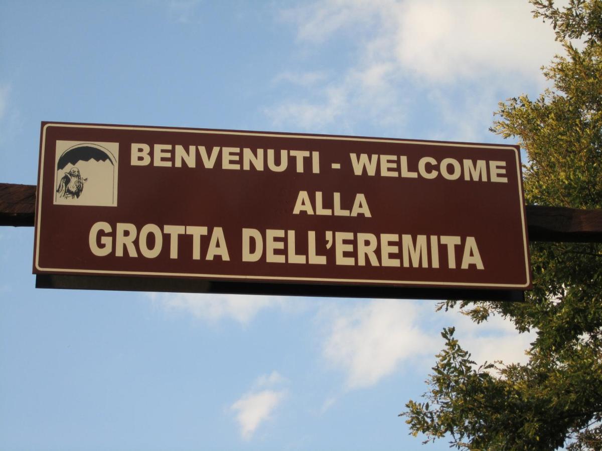 Agriturismo Grotta Dell'Eremita Albano di Lucania Экстерьер фото